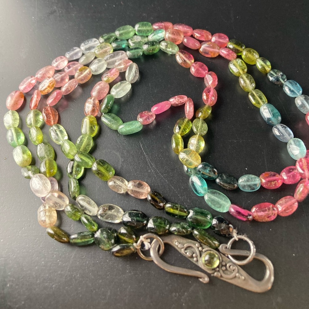 Watermelon Tourmaline necklace w/earrings 💙💚💛🧡